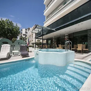 Levante Hotel