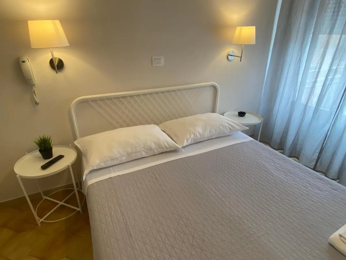 T Hotel 里米尼